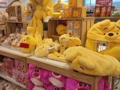 -名创优品(万达广场河东店)