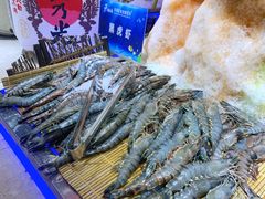 -锤头鲨毛肚海鲜烤肉自助餐厅(国购广场店)