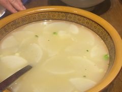 -富正毅三下锅·湘西韵味(天门山索道店)