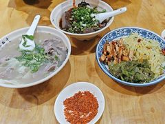 -杨三孃跷脚牛肉(美洲花园店)