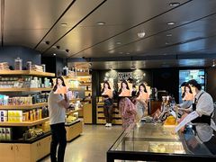 -星巴克臻选(国贸商城首店)