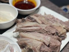 手抓羊肉-贯贯吉·清真餐厅(浙江中路店)