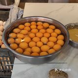 因为以前就在太平商场那边的曹宽消费过