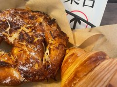 -HOT CRUSH趁热集合·现烤面包(环球港店)
