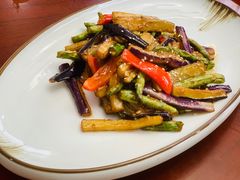 -伊源鼎盛餐饮服务有限公司