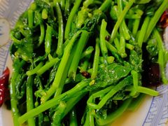 炝炒绿油菜-天回镇何氏豆腐(总店)