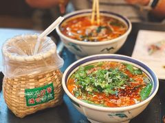 -云阿蛮云南生烫牛肉米线(奉贤路店)