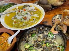 -御霞苑泥烩鸡休闲农庄