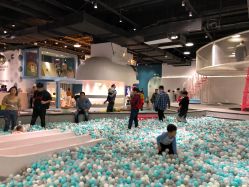 -MINI MARS KIDS CLUB亲子家庭中心(长宁天山店)