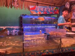 -领鲜活海鲜榴莲自助火锅(东门店)