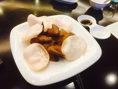 烤乳鸽-夏阳湖皇冠假日酒店-自助餐厅