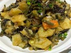 土豆豆角干牛肉烩菜-蒙亨·手把肉·蒙古包文化主题餐厅(天恒广场店)