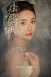 -雪中彩影婚纱摄影·微光艺术中心