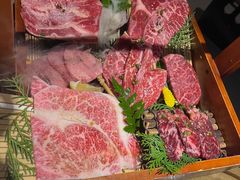 -山川小町·极番烧肉(新地假日广场店)