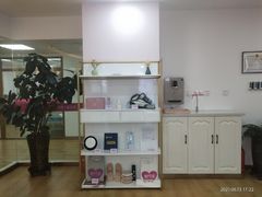 -爱月宝月嫂·育儿嫂(哈尔滨总店)