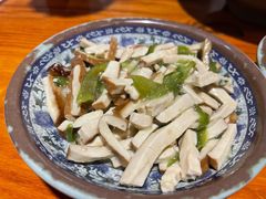 青椒炒豆腐干-老外婆本帮面(塔城路店)