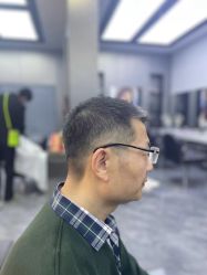 -米可造型烫发染发