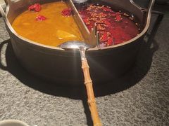 -三出山火锅(南京万象天地店)