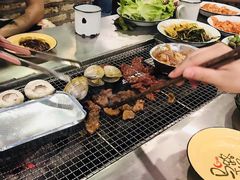 -马路牙子烧烤音乐酒馆(望京店)