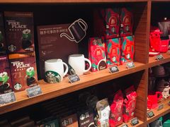 零售区-星巴克臻选(深圳华强北茂业店)