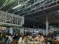 大堂-四川小胡子海鲜(丁村万人海鲜广场店)