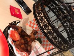 秘制脆皮乳鸽-避风塘(宝山万达店)