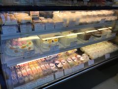 -红宝石·鲜奶小方·海派西点房(丰庄店)