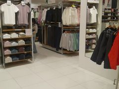 -优衣库(广州天河领展广场店)