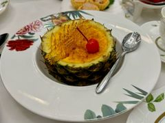 菠萝焗焦糖布丁-翠园(广州太古汇店)