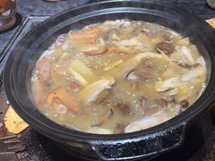 -有一锅·野生菌黑山羊腊排骨火锅(古城北门店)
