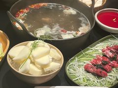 -三出山火锅(南京万象天地店)