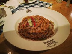 -皇冠自酿啤酒坊(中国红街5号楼店)