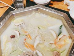 -佬土鹅肠火锅(扬中步行街店)