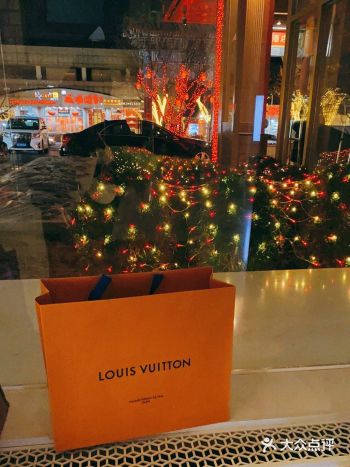 哈哈哈哈买到lv的邮差了