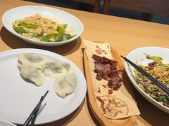 -关东小磨东北菜(上海长风大悦城店)