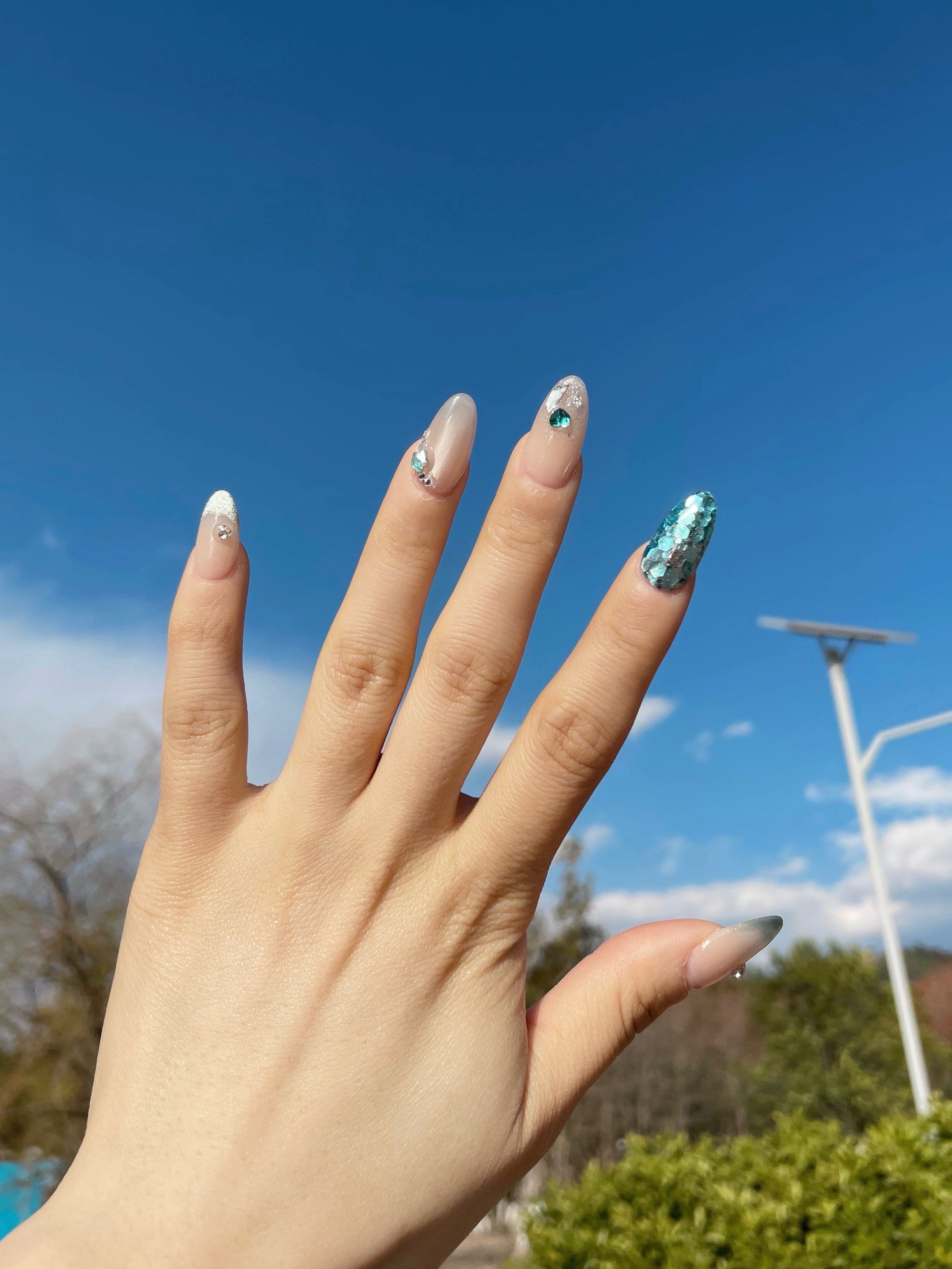n💅美甲师小姐姐做指甲技术真