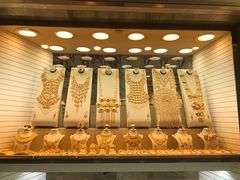 阿拉伯风格的黄金饰品-迪拜黄金市场
