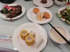 -裕龙汤泉