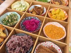 -轻蔬不用等·素食(江苏路店)