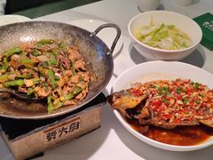 -费大厨辣椒炒肉(高铁吾悦广场店)