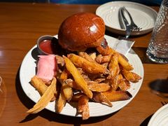 熟成牛肉汉堡-MAGPIE喜鹊派餐厅(华侨城店)