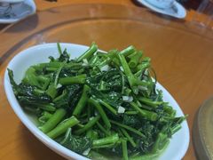 -芦茨金富饭庄·25年老字号·专做稻草鸡