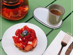 -潮一不贰·法式甜品·生日蛋糕·西式简餐(外滩店)