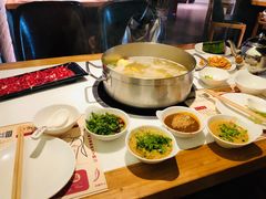 -牛记皇鲜牛肉火锅(环球度假区梨园店)