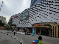 -万达广场(龙湖店)