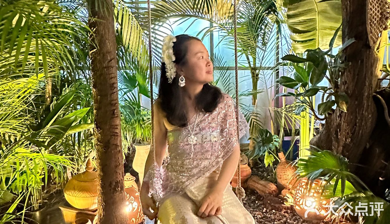 来版纳一定要去大金塔对面这家泰餐厅！