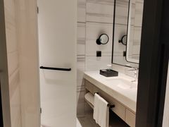 -大连星海皇冠假日酒店