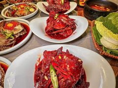 -草家酱蟹炭火烤肉店(珲春南路一店)