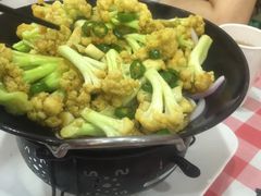 -鲁班小馆(政四街店)