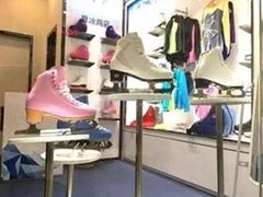 -冰纷万象滑冰场(深圳万象城店)
